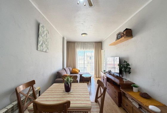 Venta - Apartamento / Piso -
Torrevieja - Playa de los Locos
