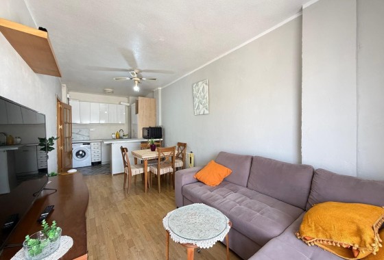 Venta - Apartamento / Piso -
Torrevieja - Playa de los Locos