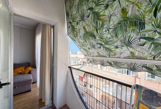 Venta - Apartamento / Piso -
Torrevieja - Playa de los Locos