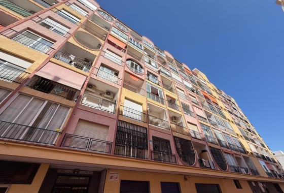 Venta - Apartamento / Piso -
Torrevieja - Playa de los Locos