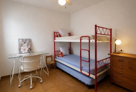 Herverkoop - Halfvrijstaande villa -
Orihuela Costa