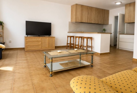 Herverkoop - Halfvrijstaande villa -
Orihuela Costa