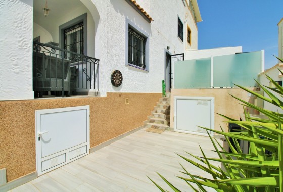 Resale - Townhouse -
Los Altos