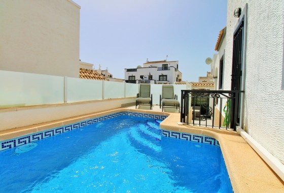 Resale - Townhouse -
Los Altos