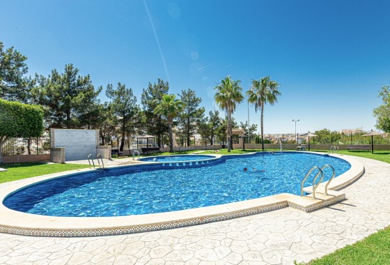 Resale - Townhouse -
Los Altos
