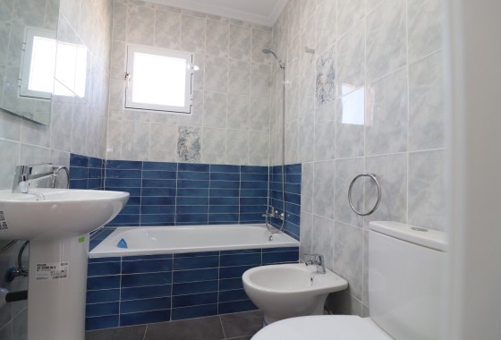 Herverkoop - Appartement / Flat -
Orihuela Costa - Punta Prima
