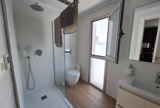 Wiederverkauf - Freistehende Villa -
Torrevieja - Los Frutales