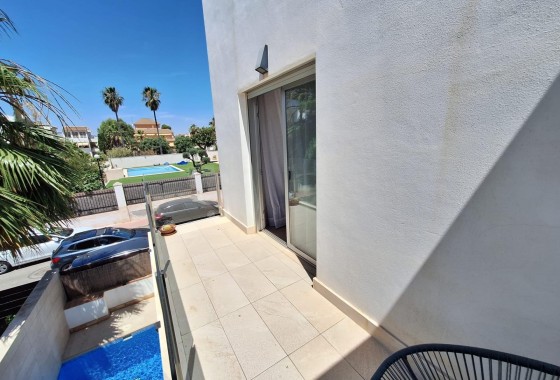 Wiederverkauf - Freistehende Villa -
Torrevieja - Los Frutales