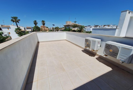 Wiederverkauf - Freistehende Villa -
Torrevieja - Los Frutales