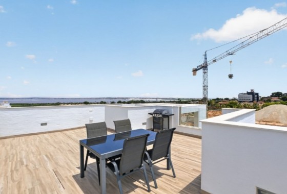Herverkoop - Vrijstaande Villa -
Torrevieja
