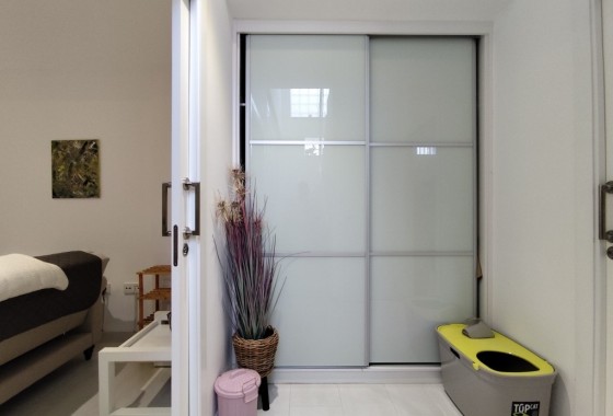 Resale - Semi Detached Villa -
Torrevieja