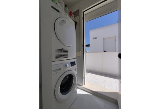 Resale - Semi Detached Villa -
Torrevieja