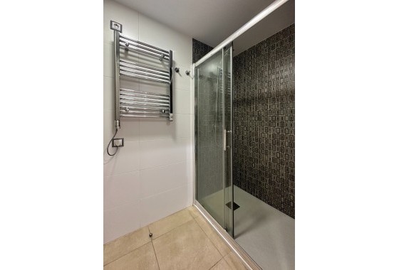 Wiederverkauf - Wohnung / Apartment -
Santa Pola