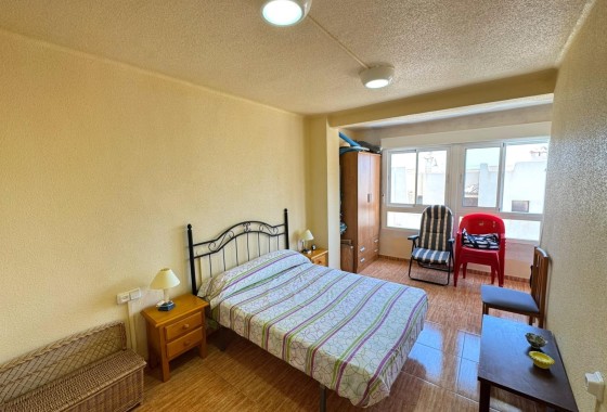 Herverkoop - Appartement / Flat -
Torrevieja - Miramar - Torre Del Moro