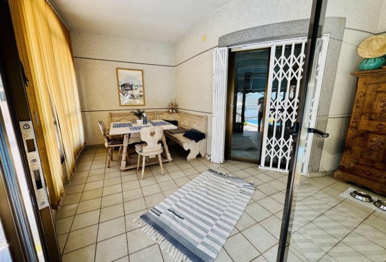 Revente - Villa Individuelle -
Torrevieja - La Siesta - El Salado - Torreta