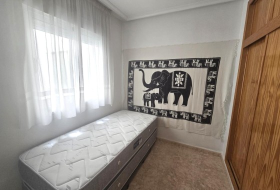 Herverkoop - Appartement / Flat -
Torrevieja - Parque las naciones