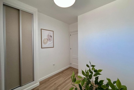 Herverkoop - Appartement / Flat -
Torrevieja - Habaneras