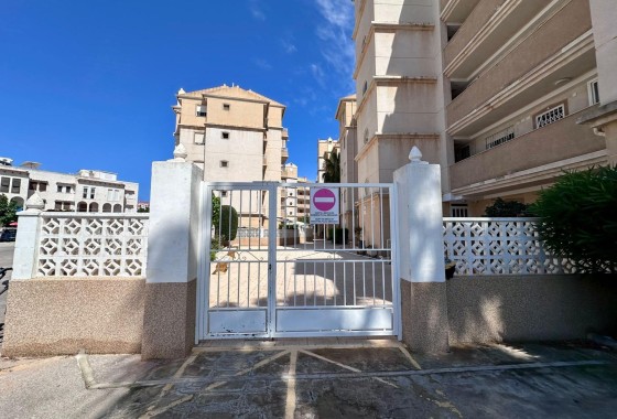 Herverkoop - Appartement / Flat -
Torrevieja - Habaneras