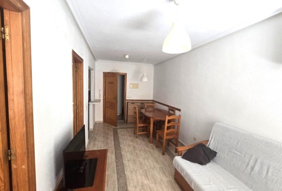 Herverkoop - Appartement / Flat -
Torrevieja - Playa de los Locos