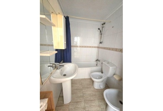 Herverkoop - Appartement / Flat -
Torrevieja - Playa de los Locos