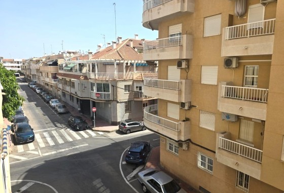 Herverkoop - Appartement / Flat -
Torrevieja - Playa de los Locos