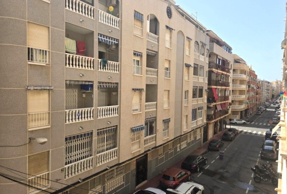 Herverkoop - Appartement / Flat -
Torrevieja - Playa de los Locos