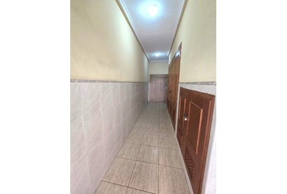 Herverkoop - Appartement / Flat -
Torrevieja - Playa de los Locos
