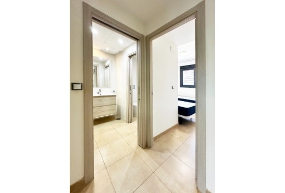 Revente - Appartement -
Santa Pola