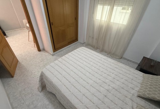 Herverkoop - Appartement / Flat -
Torrevieja - Playa de los Locos