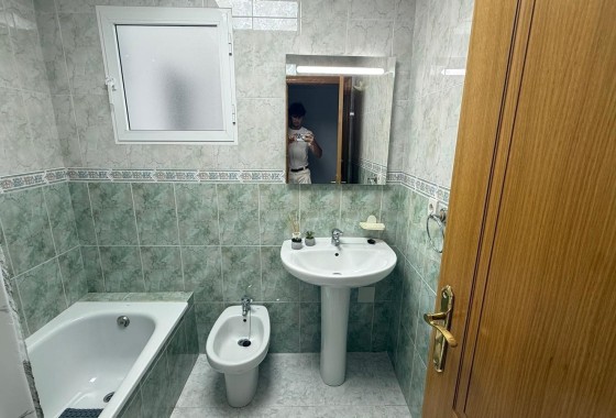 Herverkoop - Appartement / Flat -
Torrevieja - Playa de los Locos