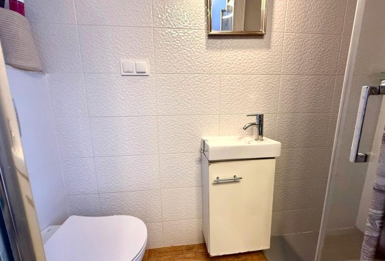 Sprzedaż - Apartament / Mieszkanie -
Torrevieja - Calas blanca