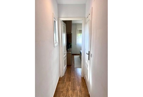 Sprzedaż - Apartament / Mieszkanie -
Torrevieja - Calas blanca