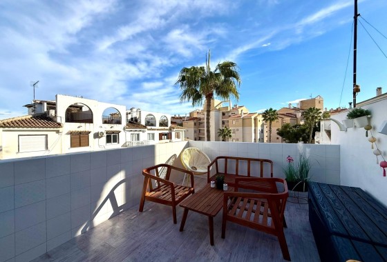 Sprzedaż - Apartament / Mieszkanie -
Torrevieja - Calas blanca