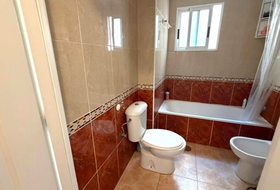 Venta - Apartamento / Piso -
Torrevieja - Parque de las Naciones