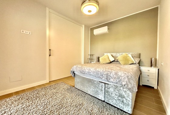 Resale - Apartment / Flat -
Villamartín