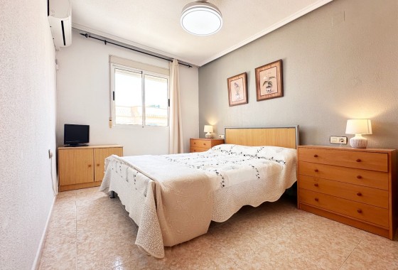 Sprzedaż - Apartament / Mieszkanie -
Torrevieja - Los Balcones