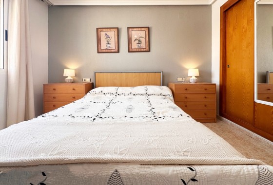 Sprzedaż - Apartament / Mieszkanie -
Torrevieja - Los Balcones