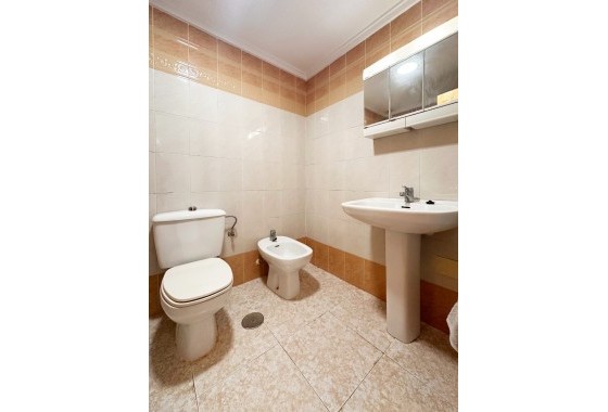Sprzedaż - Apartament / Mieszkanie -
Torrevieja - Los Balcones