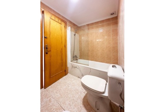 Sprzedaż - Apartament / Mieszkanie -
Torrevieja - Los Balcones