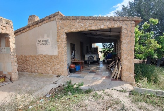 Revente - Parcelle / Terrain -
Pinoso
