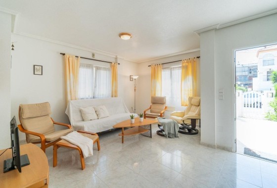 Venta - Chalet Independiente -
Orihuela Costa - Playa Flamenca