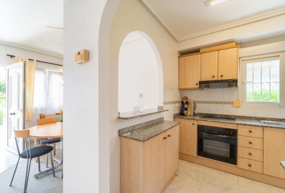 Venta - Chalet Independiente -
Orihuela Costa - Playa Flamenca