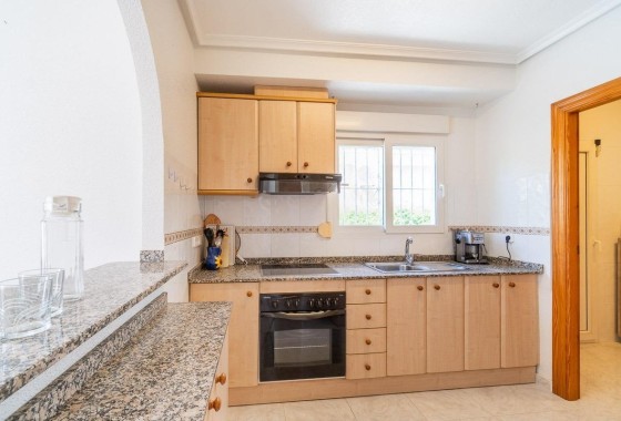 Venta - Chalet Independiente -
Orihuela Costa - Playa Flamenca