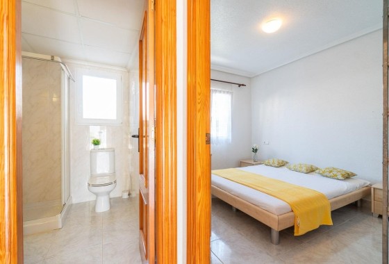 Venta - Chalet Independiente -
Orihuela Costa - Playa Flamenca