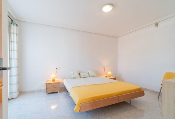 Venta - Chalet Independiente -
Orihuela Costa - Playa Flamenca