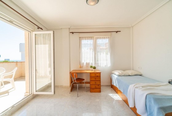 Venta - Chalet Independiente -
Orihuela Costa - Playa Flamenca