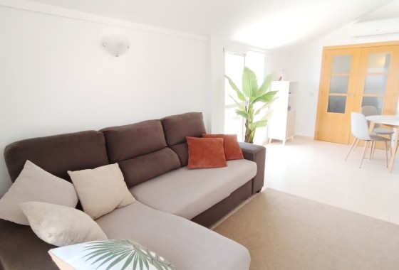 Sprzedaż - Apartament / Mieszkanie -
Sucina - Inland