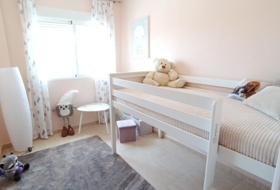 Sprzedaż - Apartament / Mieszkanie -
Sucina - Inland