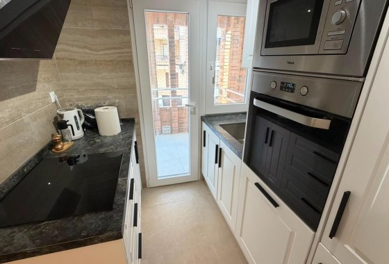 Sprzedaż - Apartament / Mieszkanie -
Torrevieja - Playa del Cura