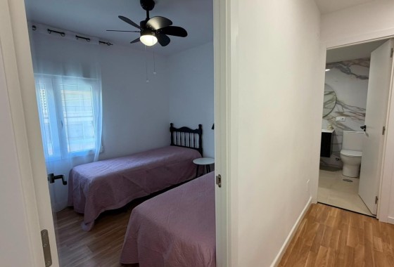 Sprzedaż - Apartament / Mieszkanie -
Torrevieja - Playa del Cura